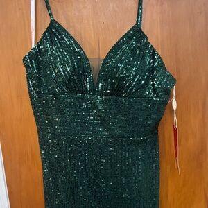 🆕 PromGirl Sparkling Emerald Dress. Size M